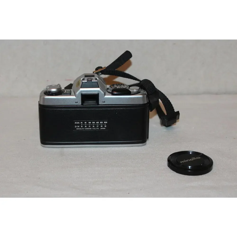 Vintage Minolta XG-1 35mm SLR Film Camera w/ Minolta Lens, Strap & Manual - Picture 2 of 4